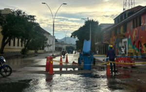 Alcantarillas del Centro nuevamente rebosadas por otro daño en la Ebar Norte 